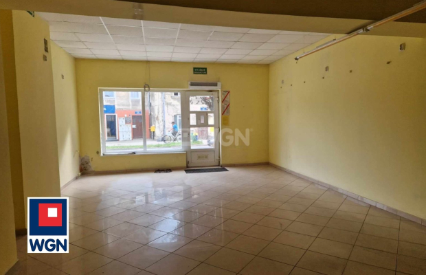 Szprotawa, lokal handlowo-usługowy 70 m2, wynajmę, 3500 zł.  
  
Wynajmę lokal w śródmieściu Szprotawy, przy ulicy Kościuszki. 