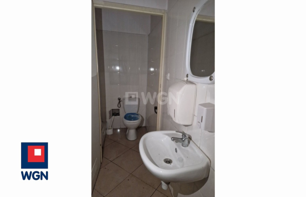 Szprotawa, lokal handlowo-usługowy 70 m2, wynajmę, 3500 zł.  
  
Wynajmę lokal w śródmieściu Szprotawy, przy ulicy Kościuszki. 