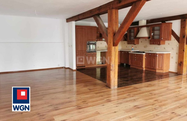 Szprotawa , mieszkanie 4 pokoje, 150 m2 sprzedam, cena 399 000 zł.  
  
 Oferta wyłącznie w WGN Nieruchomości.  
  
 Sprzedam d