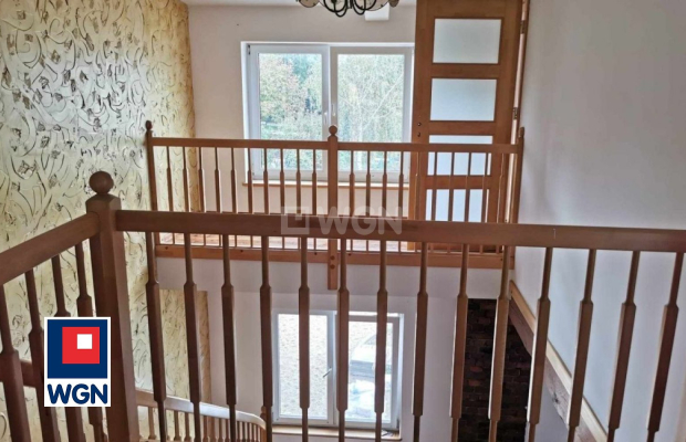 Szprotawa , mieszkanie 4 pokoje, 150 m2 sprzedam, cena 399 000 zł.  
  
 Oferta wyłącznie w WGN Nieruchomości.  
  
 Sprzedam d