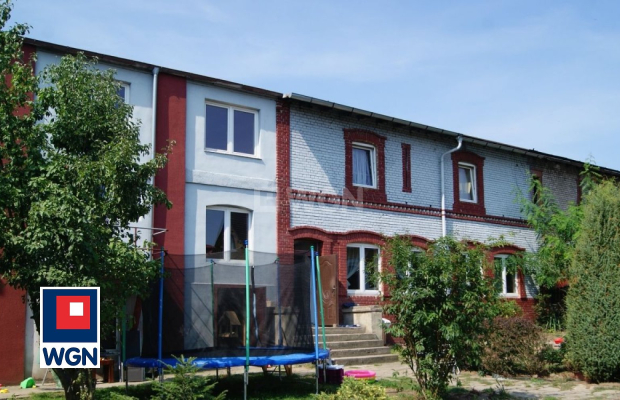 Szprotawa , mieszkanie 4 pokoje, 150 m2 sprzedam, cena 399 000 zł.  
  
 Oferta wyłącznie w WGN Nieruchomości.  
  
 Sprzedam d