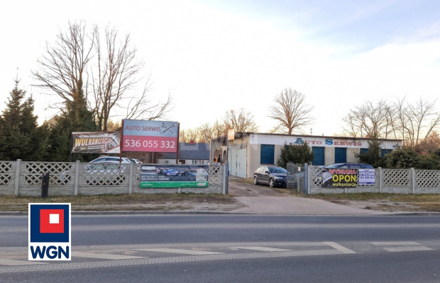 Iłowa, dom 92 m2, 4 pokoje, warsztat samochodowy 265 m2 i 125 m2, cena 715 000 zł, sprzedam.  
  
Na sprzedaż nieruchomość grun