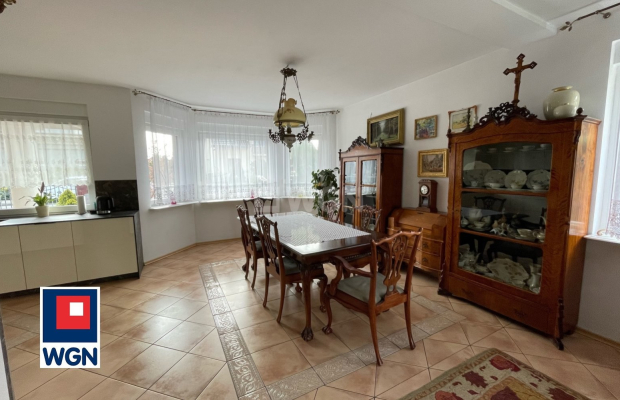 Żagań, dom 5 pokoi, 134 m2, działka 13 ar, cena 1 399 000 zł, sprzedam.  
  
Na sprzedaż rezydencja w stylu dworku dedykowana w