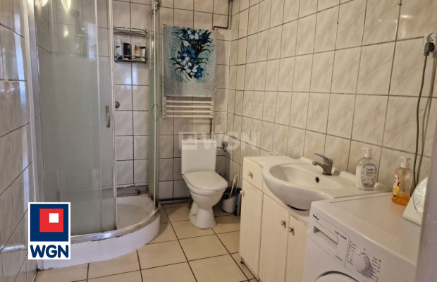 Borowina, dom 7 pokoi, 160 m2, sprzedam, cena 649 000 zł.  
  
 Oferta wyłącznie w WGN Nieruchomości.  
  
 Sprzedam dom wolnos