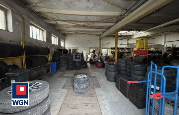 Szprotawa, obiekt usługowo-magazynowy, powierzchnia 600 m2, sprzedam, cena 799 000 zł.  
  
Wyłącznie w WGN Nieruchomości.  
  