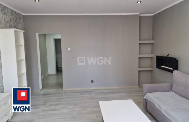 Szprotawa, kawalerka w Rynku, 56 m2, cena 250 000 zł, sprzedam.  
  
Na sprzedaż oferuję Państwu mieszkanie dwupoziomowe w zaby