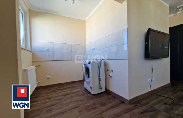 Kożuchów, kawalerka, 24 m2, cena 165 000 zł, sprzedam.  
  
Na sprzedaż polecam Państwu mieszkanie po kapitalnym remoncie w blo