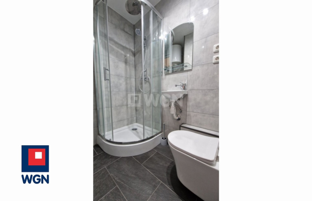 Kożuchów, kawalerka, 24 m2, cena 165 000 zł, sprzedam.  
  
Na sprzedaż polecam Państwu mieszkanie po kapitalnym remoncie w blo