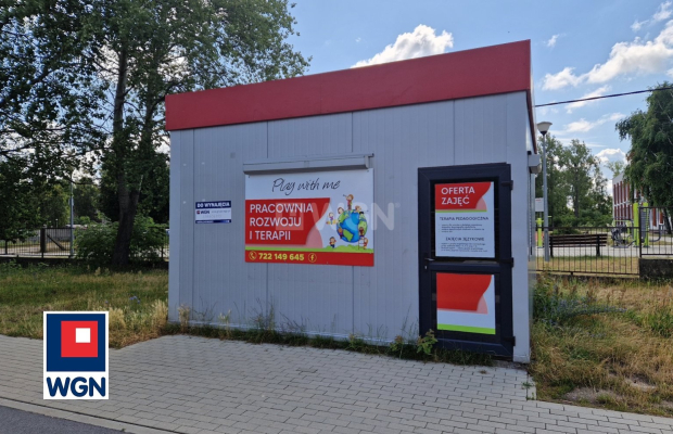 Wiechlice, pawilon handlowo-usługowy, 20 m2, odstępne 800 zł, wynajmę.  
  
Wynajmę pawilon przy ulicy Brzozowej w Wiechlicach,