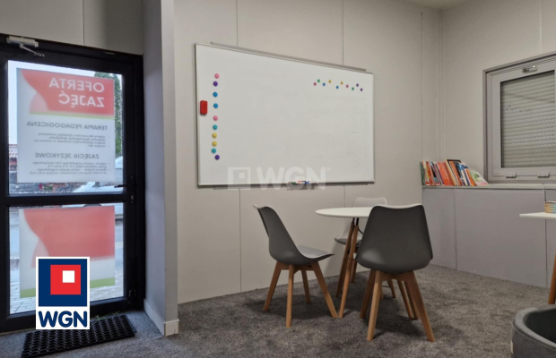 Wiechlice, pawilon handlowo-usługowy, 20 m2, odstępne 800 zł, wynajmę.  
  
Wynajmę pawilon przy ulicy Brzozowej w Wiechlicach,