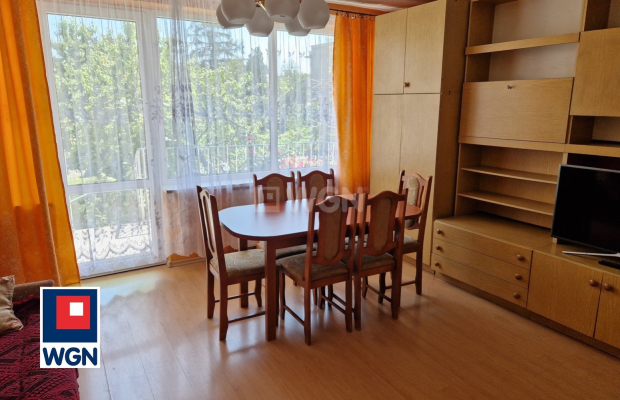 Małomice, dom w zabudowie szeregowej, 3 pokoje, 95 m2, cena 429 000 zł, sprzedam.  
  
Na sprzedaż oferuję Państwu niewielki, p