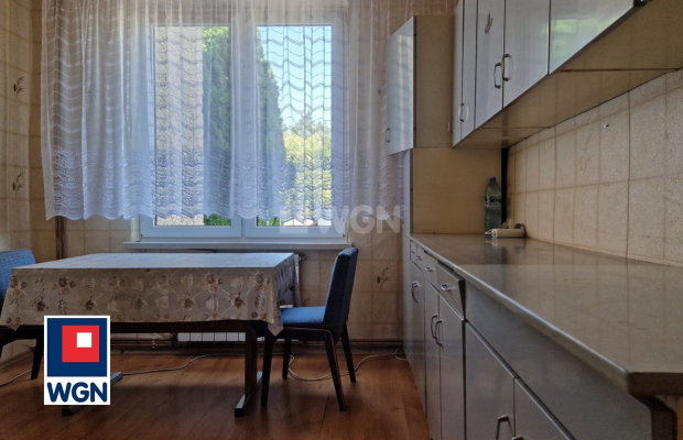 Małomice, dom w zabudowie szeregowej, 3 pokoje, 95 m2, cena 429 000 zł, sprzedam.  
  
Na sprzedaż oferuję Państwu niewielki, p