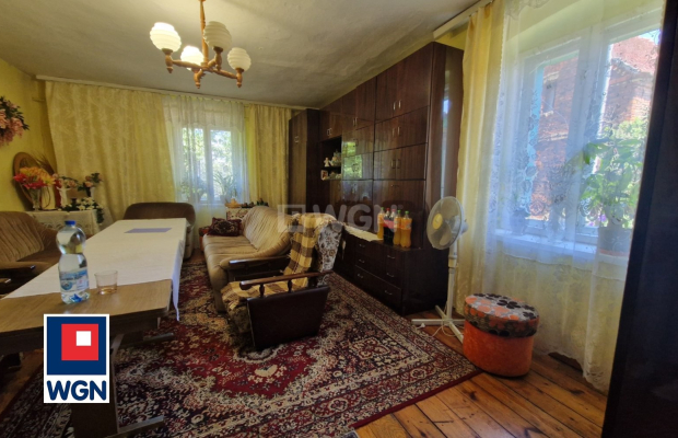 Janowiec gmina Małomice, zabudowane gospodarstwo rolne 9,81 ha, cena 820 000 zł, sprzedam.  
  
Oferuję Państwu na sprzedaż nie