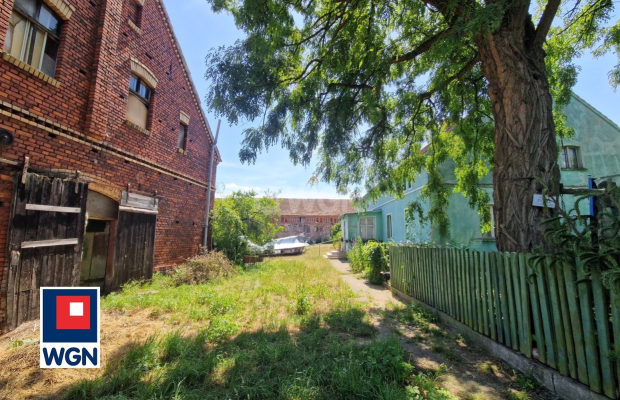 Janowiec gmina Małomice, zabudowane gospodarstwo rolne 9,81 ha, cena 820 000 zł, sprzedam.  
  
Oferuję Państwu na sprzedaż nie