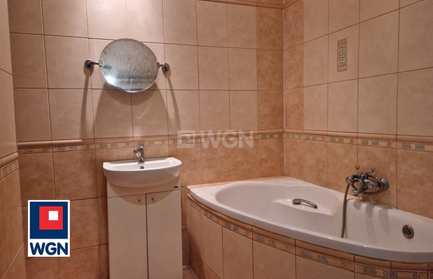 Żagań, mieszkanie 3 pokoje, 83,30 m2, cena 300 000 zł, sprzedam.  
  
Na sprzedaż oferuję Państwu przestronne mieszkanie na par