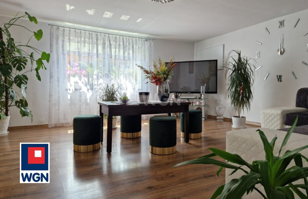 Siecieborzyce, dom 130 m2, 3 pokoje, budynki gospodarcze, działka 1,34 ha, cena 790 000 zł, sprzedam.  
  
Na sprzedaż dobrze u