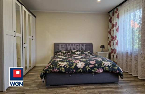 Lubiechów, dom 141 m2, 6 pokoi, cena 690 000 zł, sprzedam.  
  
Na sprzedaż polecam Państwu dom dwurodzinny zlokalizowany na 29