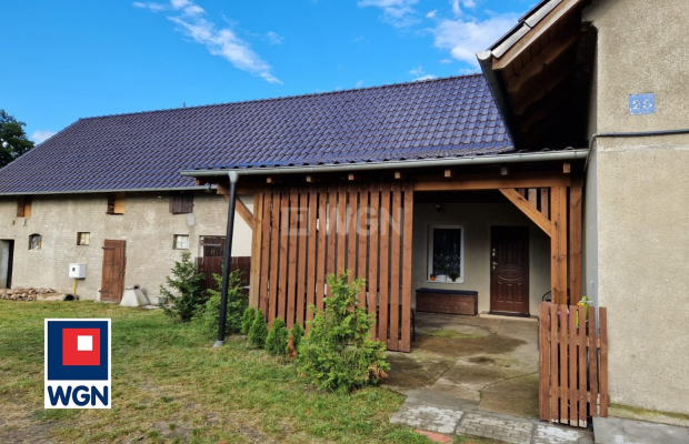 Lubiechów, dom 141 m2, 6 pokoi, cena 690 000 zł, sprzedam.  
  
Na sprzedaż polecam Państwu dom dwurodzinny zlokalizowany na 29