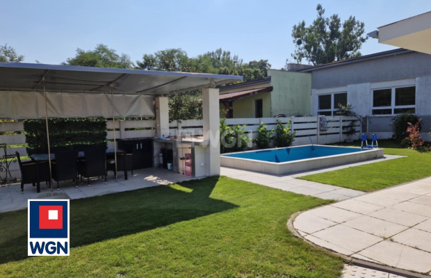 Wiechlice, nieruchomość mieszkalno- magazynowa, działka 58 ar, cena 3 500 000 zł, sprzedam.  
  
Na sprzedaż polecam Państwu ni