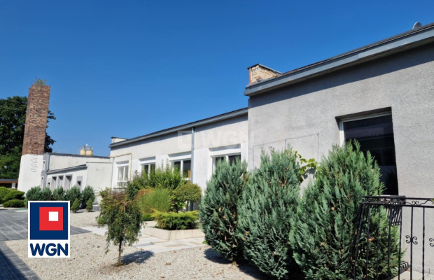 Wiechlice, nieruchomość mieszkalno- magazynowa, działka 58 ar, cena 3 500 000 zł, sprzedam.  
  
Na sprzedaż polecam Państwu ni