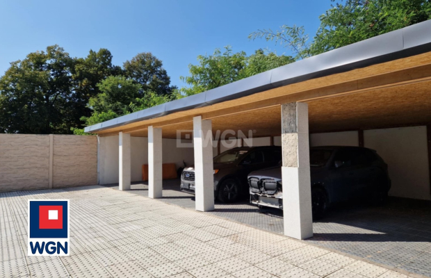 Wiechlice, nieruchomość mieszkalno- magazynowa, działka 58 ar, cena 3 500 000 zł, sprzedam.  
  
Na sprzedaż polecam Państwu ni