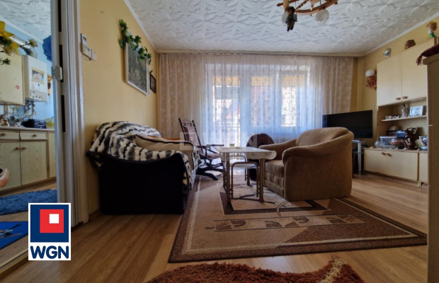 Szprotawa, kawalerka z balkonem, 32 m2, cena 199 000 zł, sprzedam.  
  
Na sprzedaż oferuję Państwu mieszkanie 1-pokojowe usytu