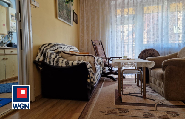 Szprotawa, kawalerka z balkonem, 32 m2, cena 199 000 zł, sprzedam.  
  
Na sprzedaż oferuję Państwu mieszkanie 1-pokojowe usytu