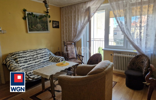 Szprotawa, kawalerka z balkonem, 32 m2, cena 199 000 zł, sprzedam.  
  
Na sprzedaż oferuję Państwu mieszkanie 1-pokojowe usytu