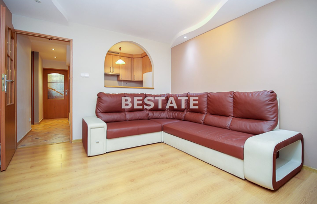 Tarnów - ul. Mościckiego | 2 pokoje po remoncie!  

 Na sprzedaż mieszkanie o pow.  44,4 m² , położone na  2. piętrze  w cztero