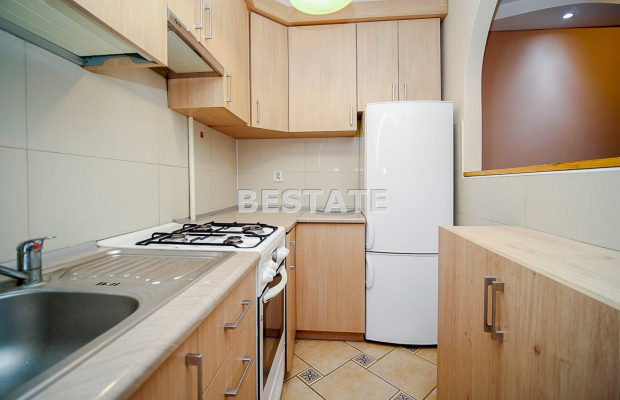 Tarnów - ul. Mościckiego | 2 pokoje po remoncie!  

 Na sprzedaż mieszkanie o pow.  44,4 m² , położone na  2. piętrze  w cztero