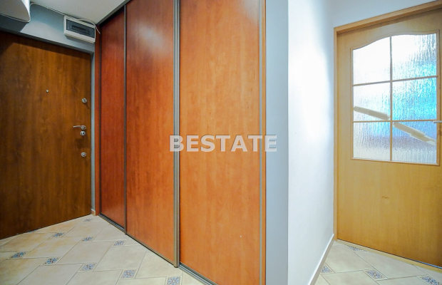 Tarnów - ul. Mościckiego | 2 pokoje po remoncie!  

 Na sprzedaż mieszkanie o pow.  44,4 m² , położone na  2. piętrze  w cztero