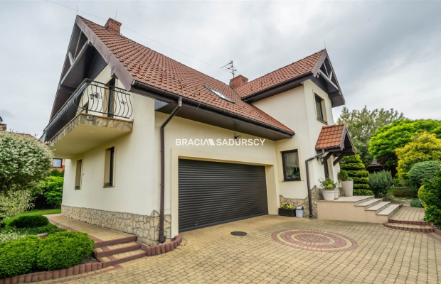 ZADBANY,WYSOKI STANDARD DOM OK 230 M2 