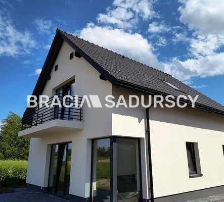 Domy 4 pokoje.  Rączna/Kaszów