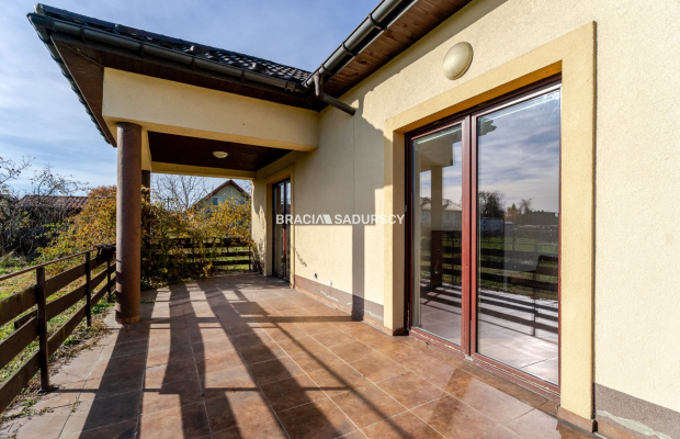 Dom o dużym potencjale / 7 pok / 10 ar