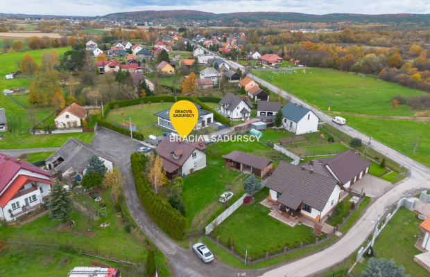 Dom na wsi, działka 8 ar, duży garaż