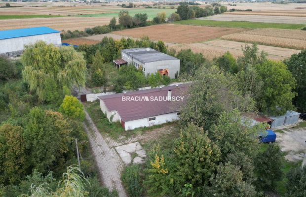 Siedliszowice pow. tarnowski - hala prod. 400 m2. 