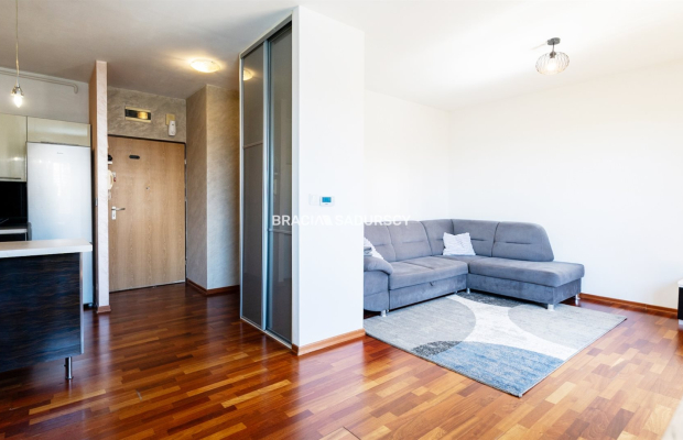 Zadbana Kawalerka z balkonem 