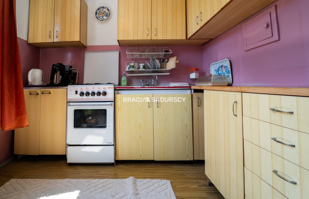 Aleksandry, mieszkanie z widokiem na zieleń.