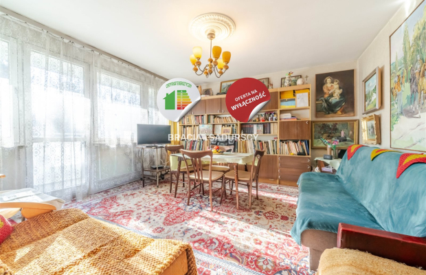 3niezalezne pokoje/2 balkony/2.piętro/do remontu