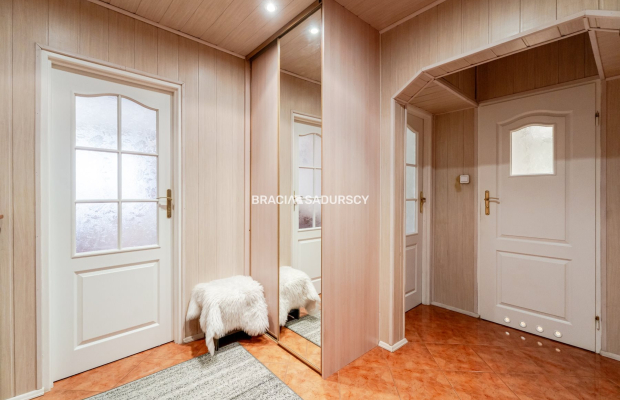 Przytulne 2 pok z osobną Kuchnią os. Oświecenia.