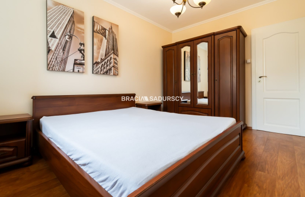 Grzegórzki-3 pok, oddzielna kuchnia