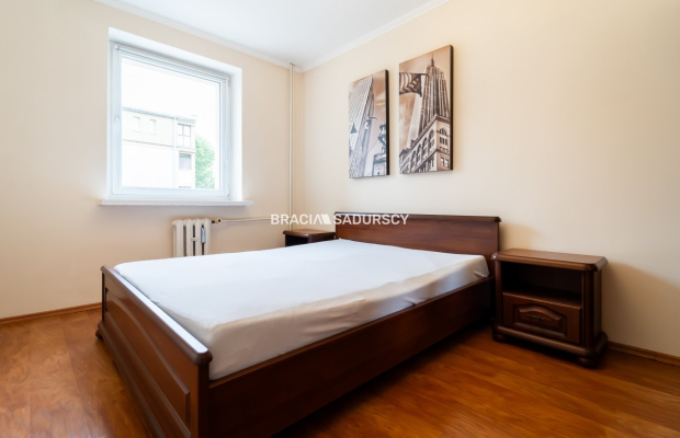 Grzegórzki-3 pok, oddzielna kuchnia