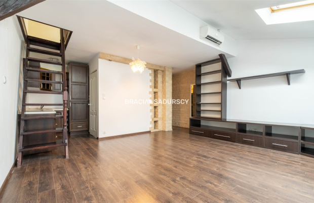 Starowiślna | centrum miasta | antresola 