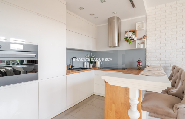 Mieszkanie 3-pok. z klimatyzacją – 63 m², Kalwaria