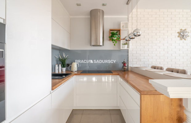 Mieszkanie 3-pok. z klimatyzacją – 63 m², Kalwaria