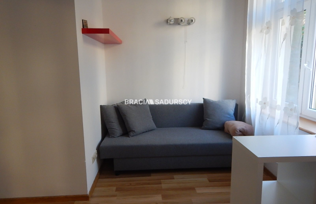 KAWALERKA W DOSKONAŁEJ LOKALIZACJI CENTRUM KLEPARZ