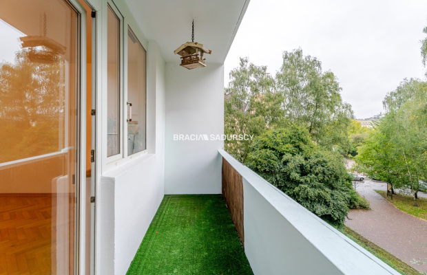 Słoneczne 2 pok. mieszkanie na os. Szklane Domy.