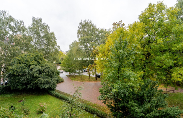 Słoneczne 2 pok. mieszkanie na os. Szklane Domy.