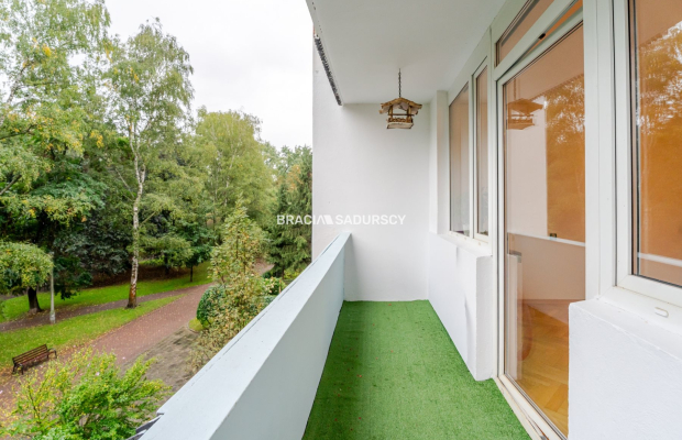 Słoneczne 2 pok. mieszkanie na os. Szklane Domy.