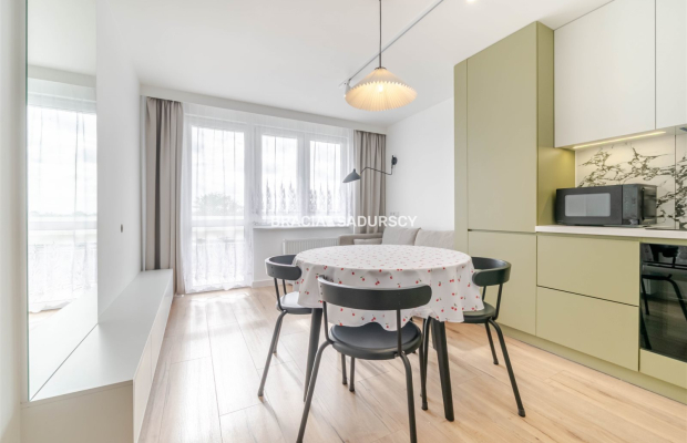 Wynajem 3 pok. mieszkanie na os Niepodległości!